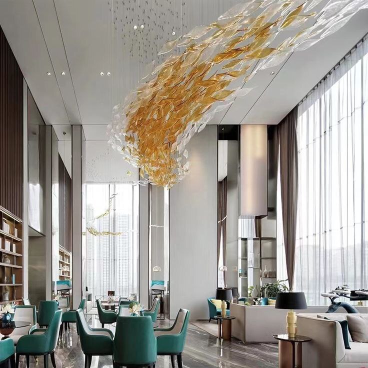 لوسترهای کریستال نخی؛ ترکیب خیرهکننده هنر دست و درخشش کریستال در دکوراسیون مدرن
